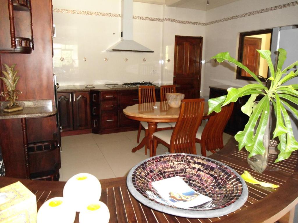 Bayview Villas Seychelles Anse Boileau Exteriör bild